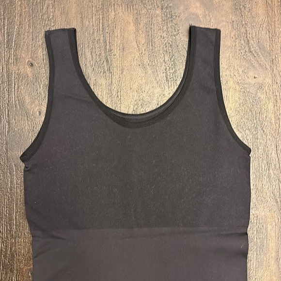 Spanx, Compression Tank Bodysuit, Black, Size Small - Picture 5 of 7